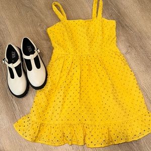 Vince Camuto summer yellow dress